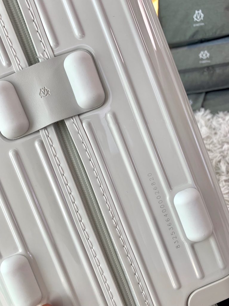 【RIMOWA】Essential キャリーケース 超軽量PC素材 象牙色 エイジャンシバオキ同款 上品で高級感のある旅行鞄 - 画像 7