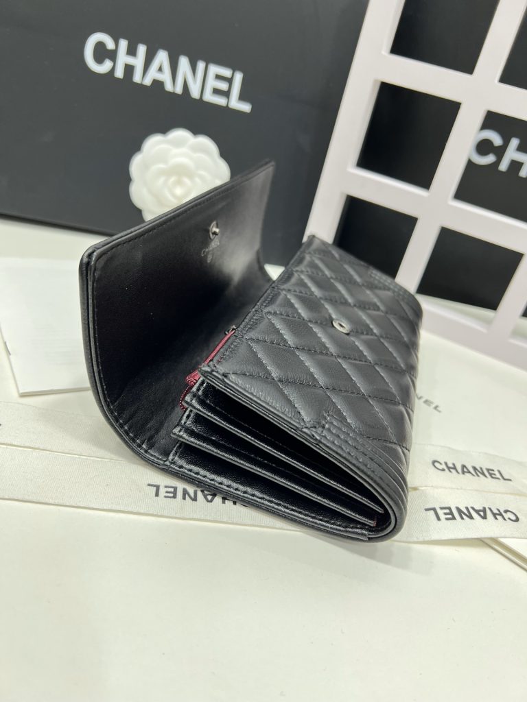 【シャネル】キャビアスキン 長財布 ココマーク金具 上品なブラック レディースウォレット - 画像 6