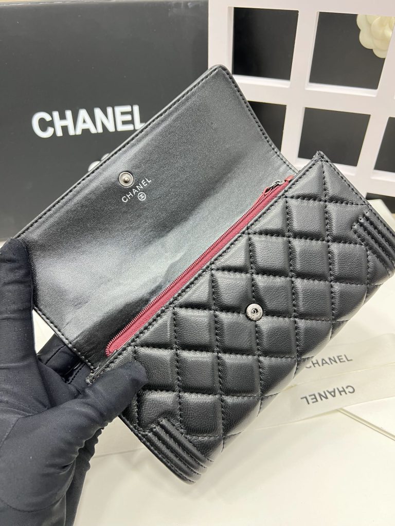 【シャネル】キャビアスキン 長財布 ココマーク金具 上品なブラック レディースウォレット - 画像 7