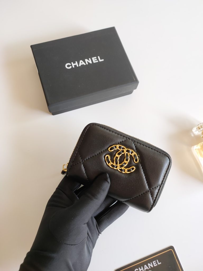 【シャネル】キャビアスキン 財布 ココマーク金具 ブラック 上品で実用的なレディースウォレット - 画像 5