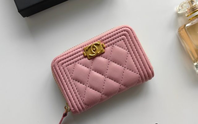 CHANELの財布を予算内で探す前に見るブラックのポイント