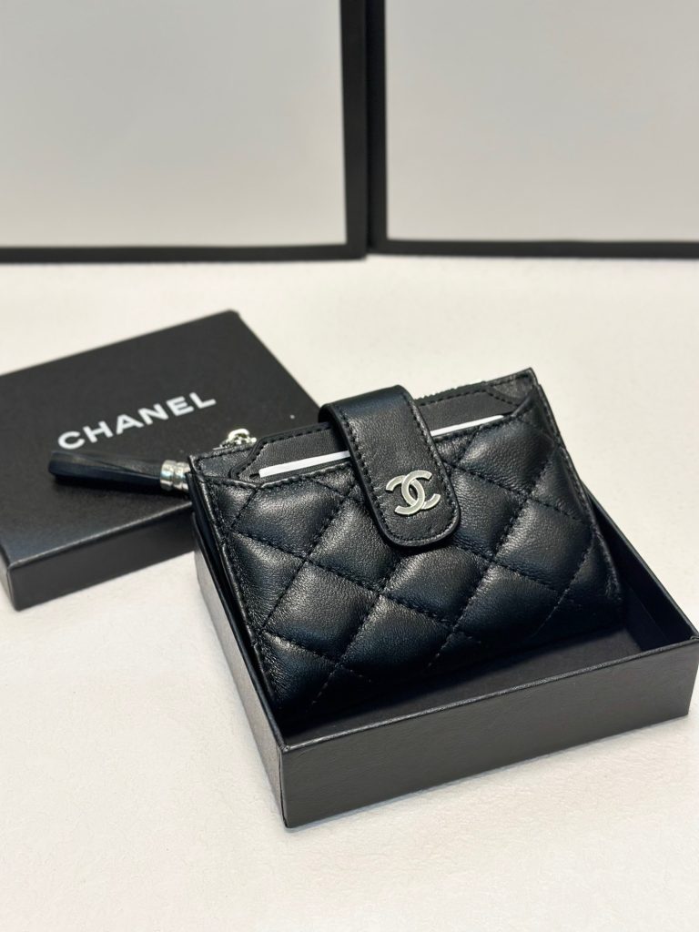 【シャネル】キャビアスキン 長財布 ココマーク金具 上品で高級感あふれるブラックのレディースウォレット - 画像 2