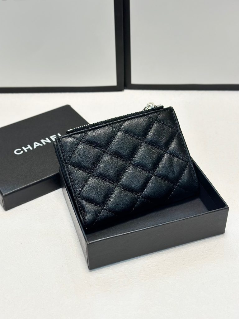 【シャネル】キャビアスキン 長財布 ココマーク金具 上品で高級感あふれるブラックのレディースウォレット - 画像 3