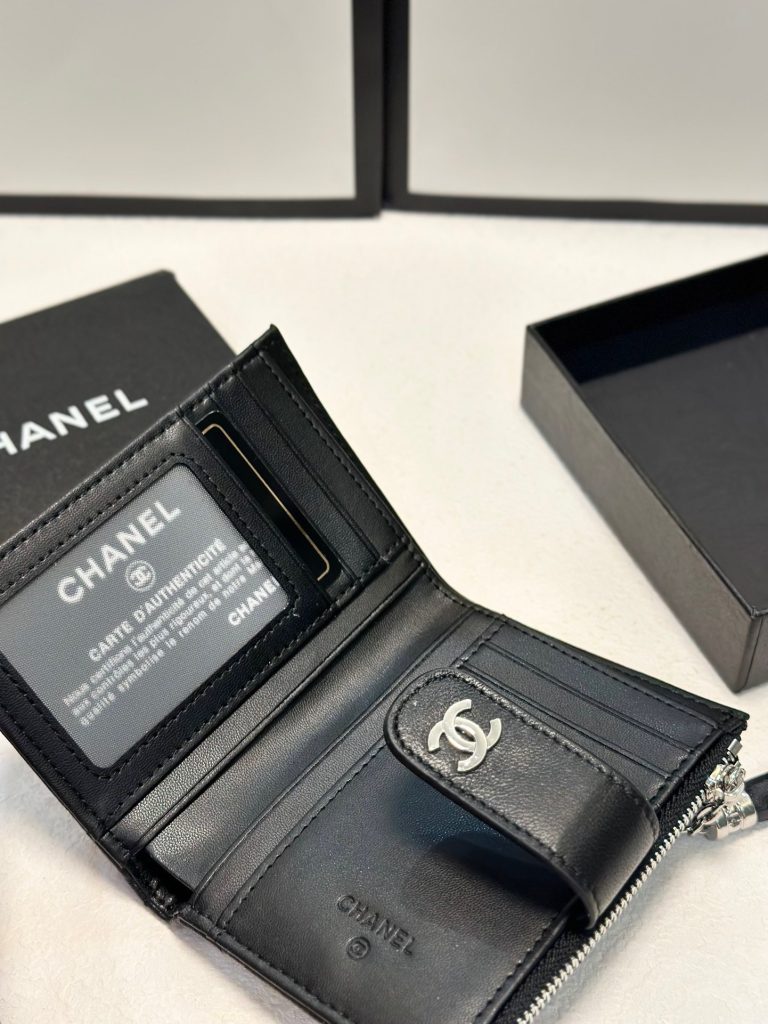 【シャネル】キャビアスキン 長財布 ココマーク金具 上品で高級感あふれるブラックのレディースウォレット - 画像 8