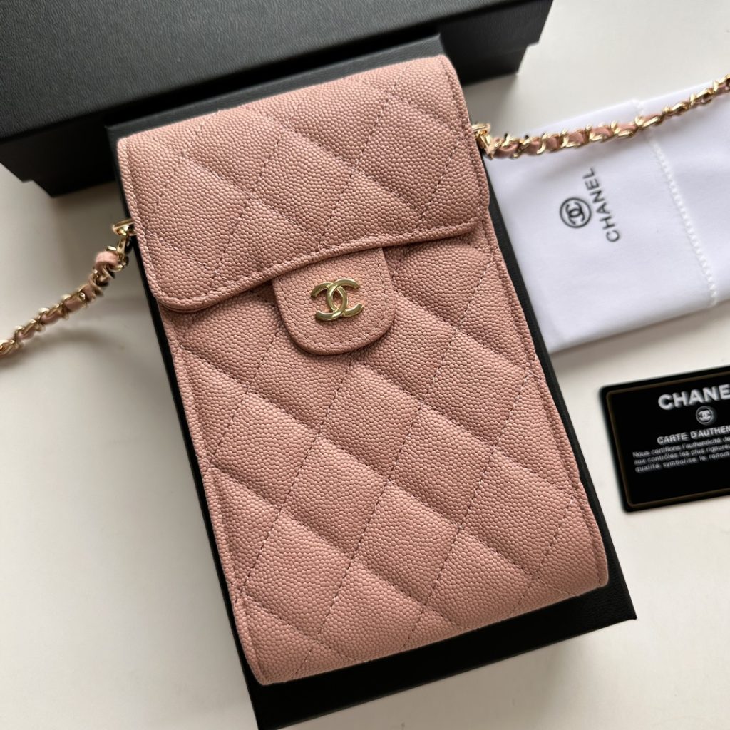 【シャネル】キャビアスキン 長財布 ココマーク金具 上品なブラックのレディースウォレット - 画像 3