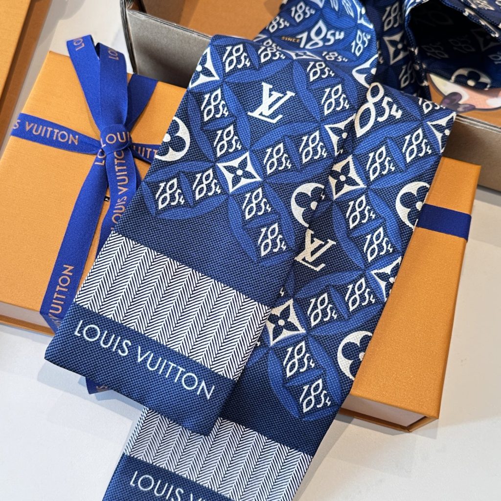 LOUIS VUITTON　ルイヴィトン　バンドー　シンス1854　ツイリースカーフ　バックチャーム　細スカーフ - 画像 6