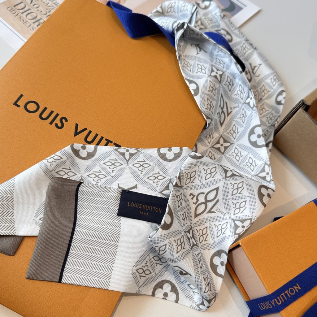 LOUIS VUITTON　ルイヴィトン　バンドー　シンス1854　ツイリースカーフ　バックチャーム　細スカーフ - 画像 4