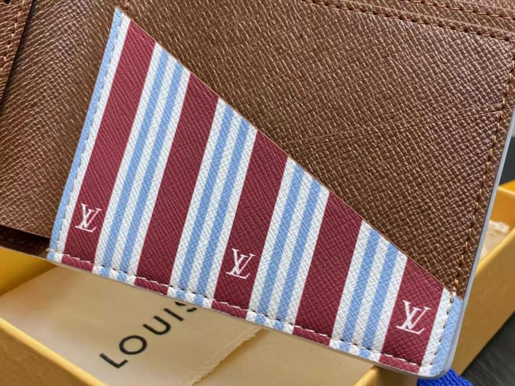 ルイヴィトン（LOUIS VUITTON） 長財布 モノグラム クラシックなデザイン 上質なレザー 上品で高級感あふれる逸品 - 画像 6