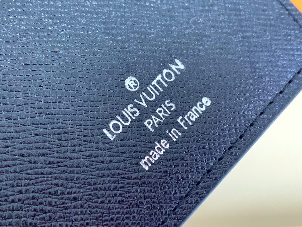 ルイヴィトン(LOUIS VUITTON) 長財布 モノグラム柄 クラシックなデザイン 上品で高級感あふれる逸品です - 画像 8