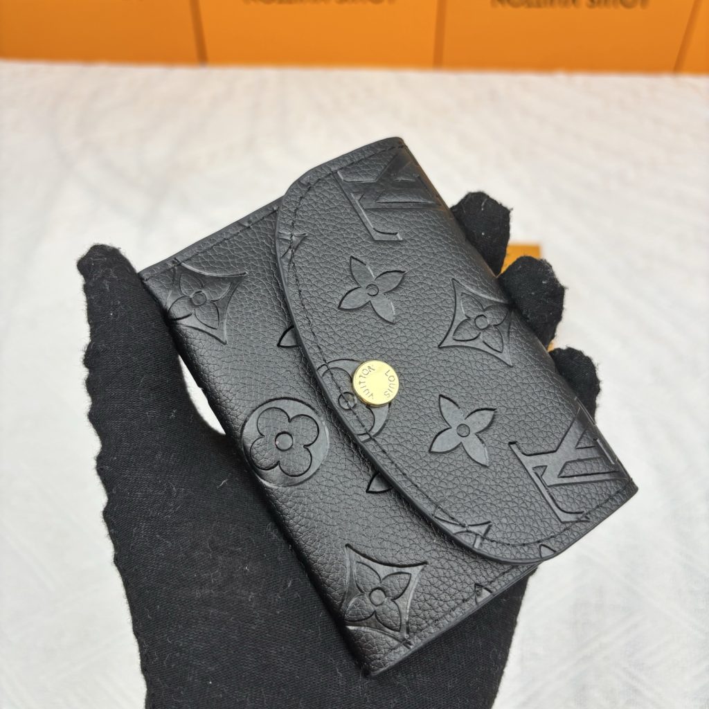 ルイヴィトン（LOUIS VUITTON） 長財布 モノグラム クラシックなデザイン 金具美品 上品で高級感あふれる逸品です - 画像 4