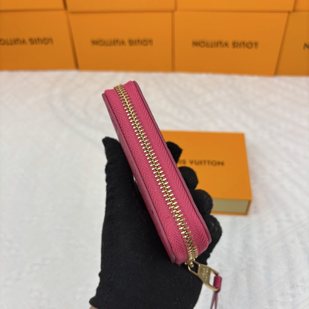 ルイヴィトン（LOUIS VUITTON） 長財布 モノグラム クラシックなデザイン 上質なレザー 上品で高級感あふれる逸品 - 画像 5