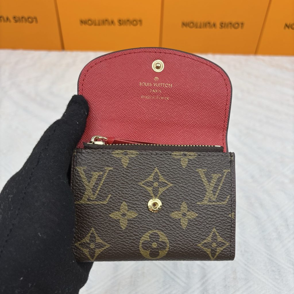 ルイヴィトン 長財布 モノグラム コインポケット付き クラシックで上品なデザイン 高級感あふれる逸品 - 画像 5