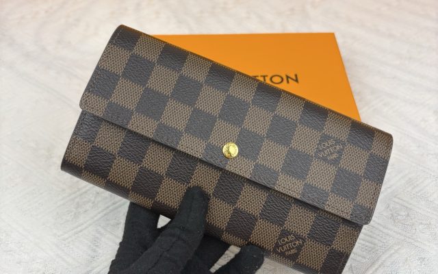 LOUIS VUITTONの財布・小物を毎日に使うなら確認したいこと