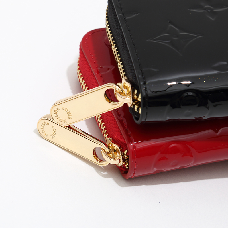 ルイヴィトン（LOUIS VUITTON） 長財布 モノグラム クラシックなデザイン 上質なレザー 上品で高級感のある逸品です - 画像 3