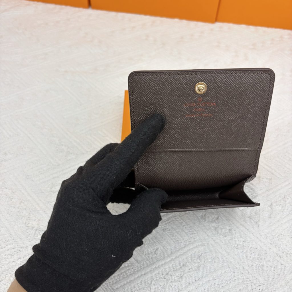 ルイ・ヴィトン モノグラムキャンバス 上品で収納力抜群の長財布 ビジネスやギフトに最適 - 画像 6