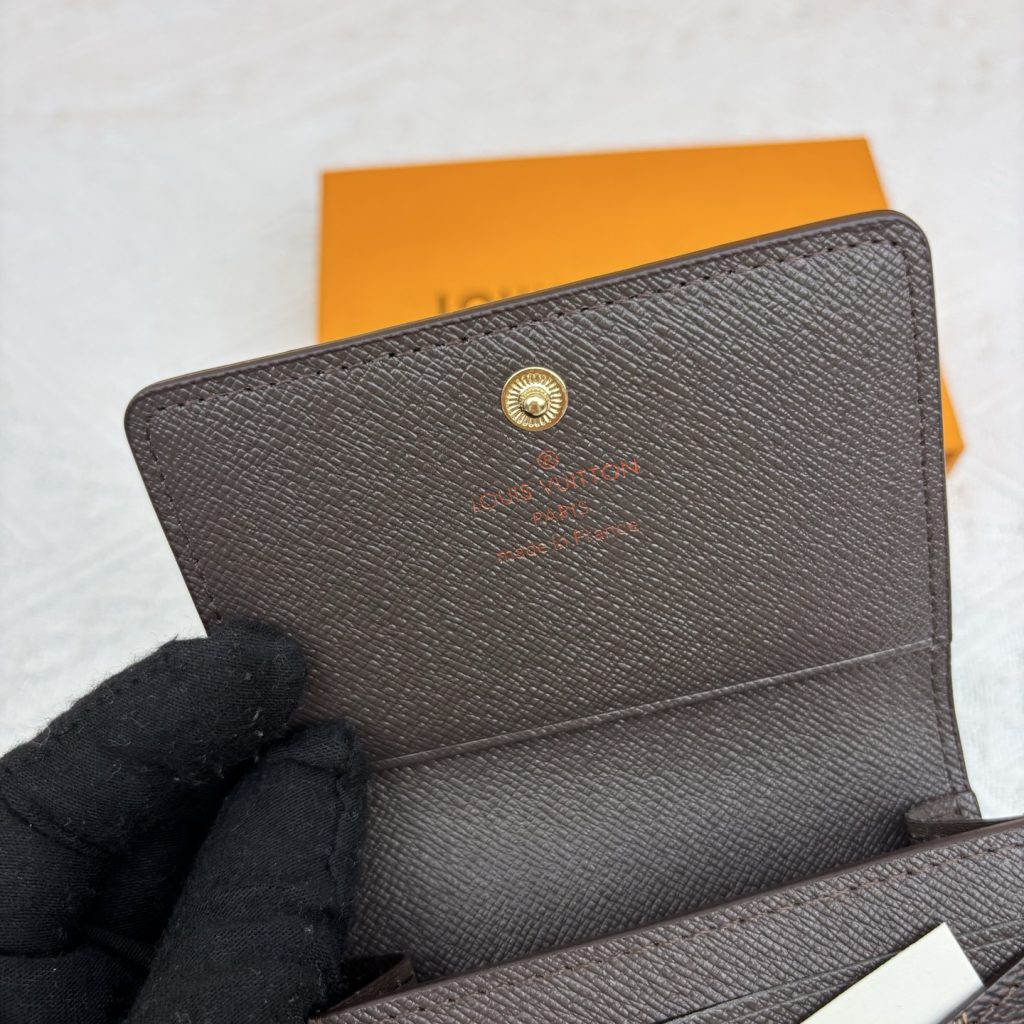 ルイ・ヴィトン モノグラムキャンバス 上品で収納力抜群の長財布 ビジネスやギフトに最適 - 画像 7