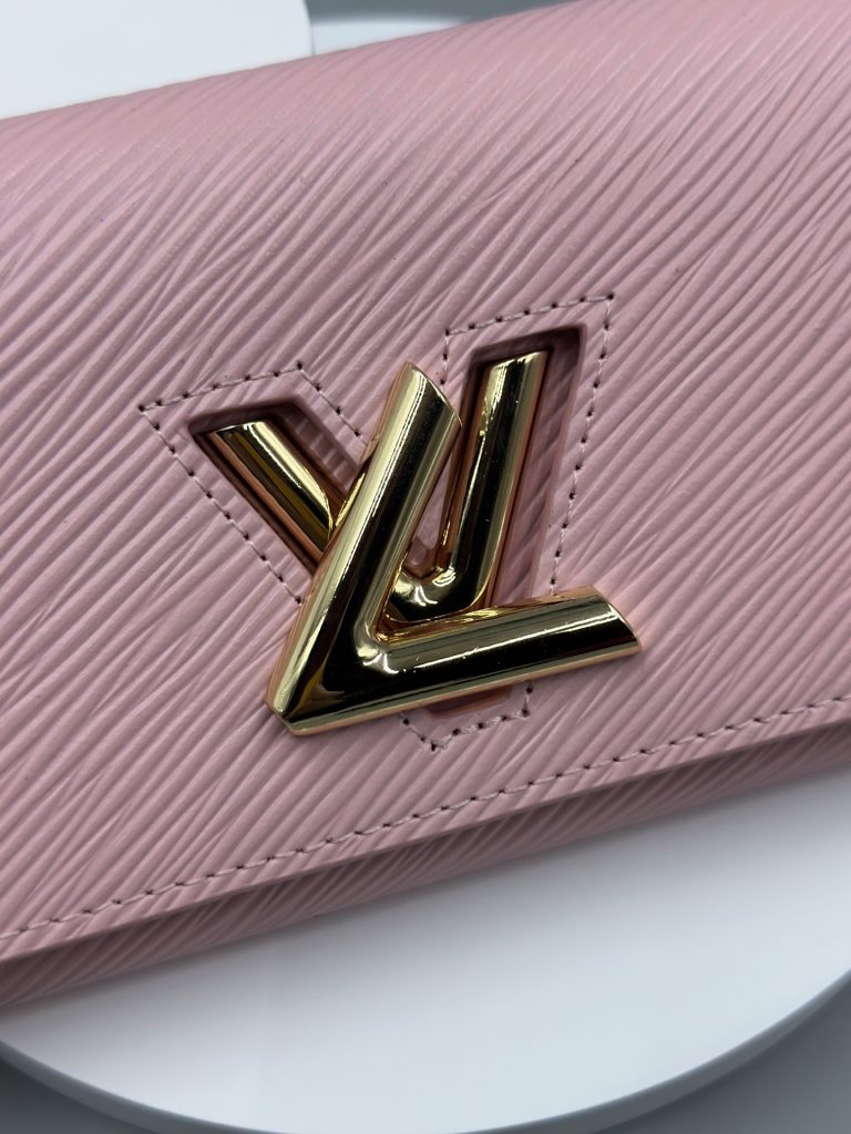 ルイ・ヴィトン モノグラムキャンバス 上品で収納力抜群の長財布 ビジネスから普段使いまで - 画像 5