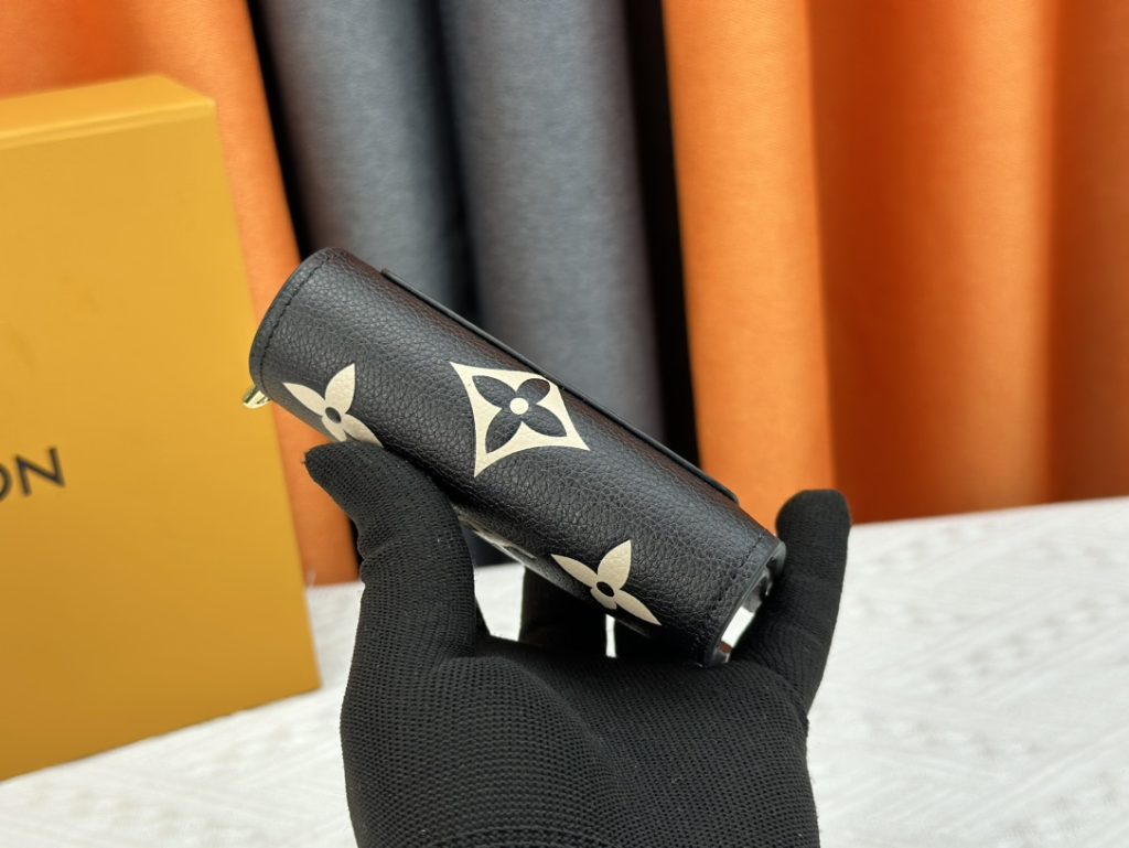 ルイ・ヴィトン モノグラムキャンバス 上品な長財布 レディースに人気の定番モデル - 画像 3