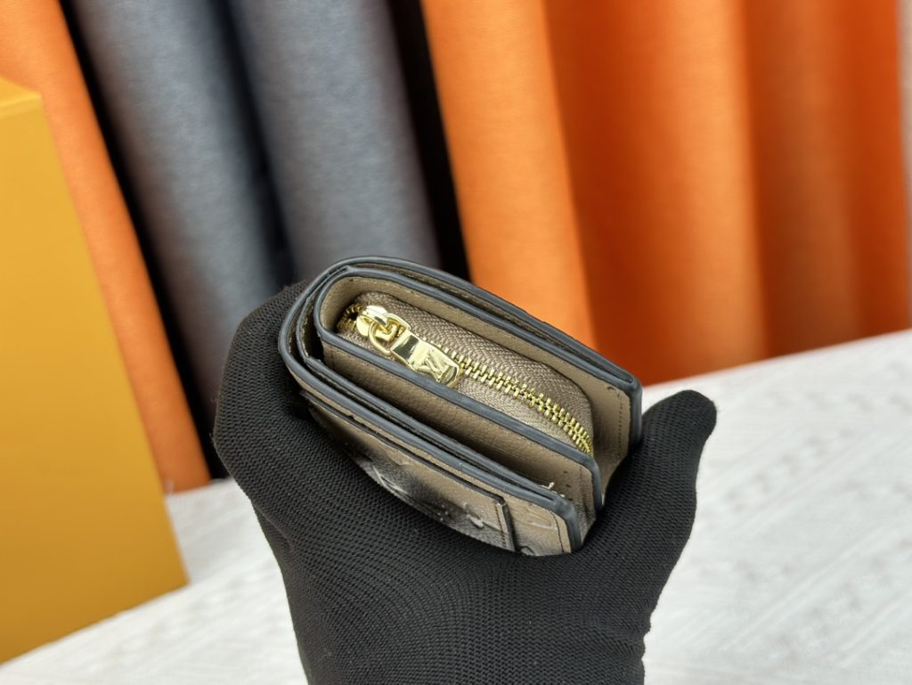 ルイ・ヴィトン モノグラムキャンバス 上品な長財布 レディース ギフトにも最適な定番モデル - 画像 5