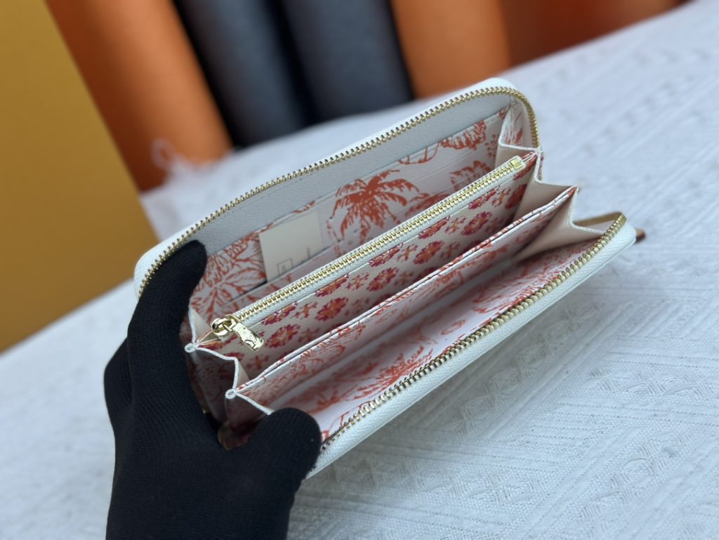 ルイ・ヴィトン モノグラムキャンバス 上品な長財布 レディース ギフトにおすすめ - 画像 7