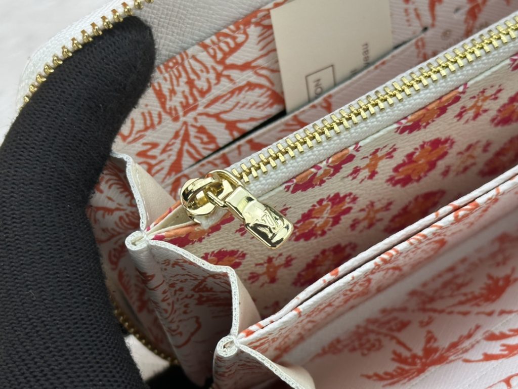 ルイ・ヴィトン モノグラムキャンバス 上品な長財布 レディース ギフトにおすすめ - 画像 8
