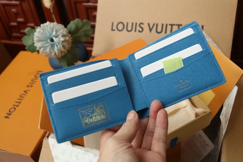 ルイ・ヴィトン モノグラムキャンバス 上品な長財布 レディースへのギフトに最適な定番モデル - 画像 4