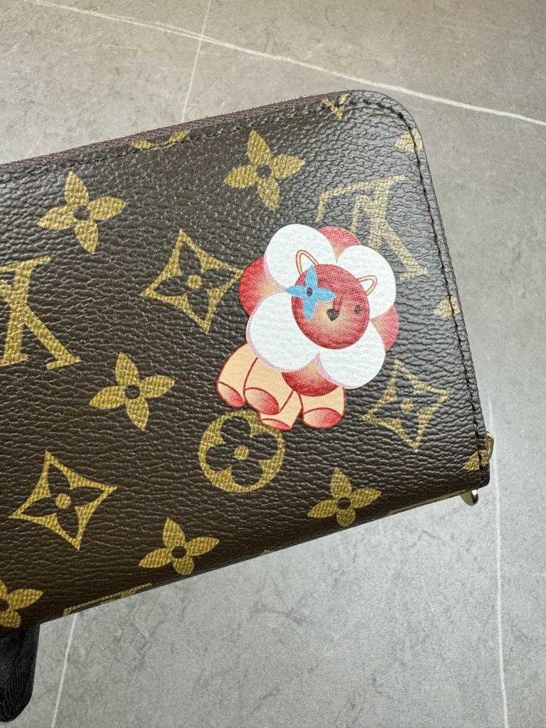 ルイ・ヴィトン モノグラムキャンバス 上品な長財布 レディースへのギフトに最適な定番モデル - 画像 4