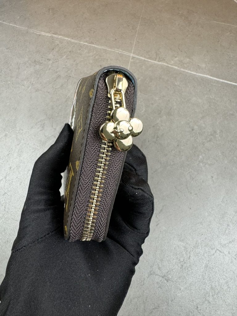 ルイ・ヴィトン モノグラムキャンバス 上品な長財布 レディースへのギフトに最適な定番モデル - 画像 5