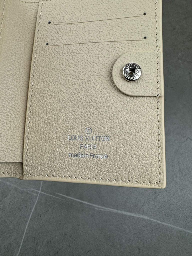 ルイ・ヴィトン モノグラムキャンバス 上品な長財布 レディースへのギフトに最適な定番モデル - 画像 6