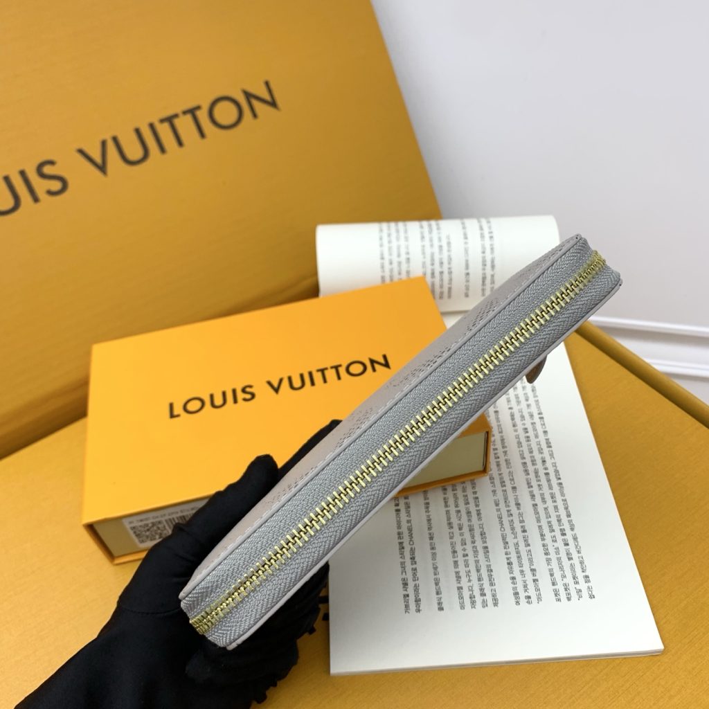 ルイ・ヴィトン モノグラムキャンバス 上品な長財布 レディースのギフトや普段使いに最適 - 画像 5