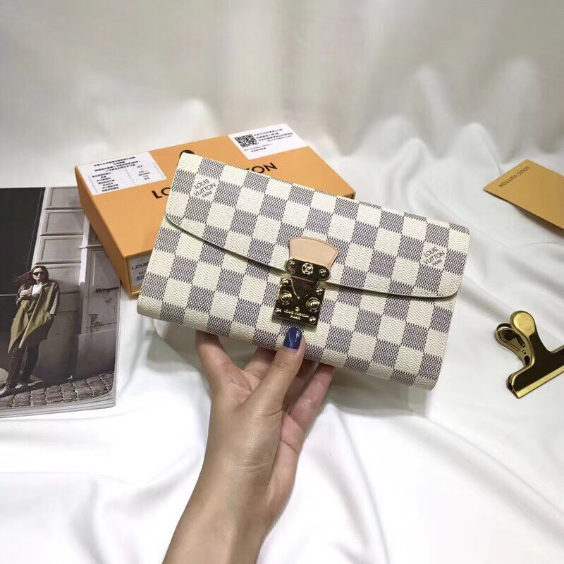 ルイ・ヴィトン モノグラムキャンバス 上品な長財布 レディースのギフトや普段使いに最適な定番モデル - 画像 2