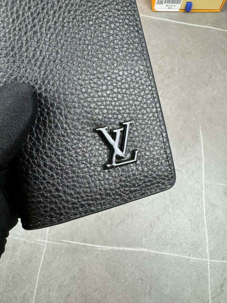 ルイ・ヴィトン モノグラムキャンバス 上品な長財布 レディースへのギフトにも最適な定番モデル - 画像 7