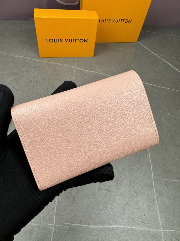 ルイ・ヴィトン モノグラムキャンバス 上品な長財布 レディースのギフトに最適な定番モデル - 画像 2