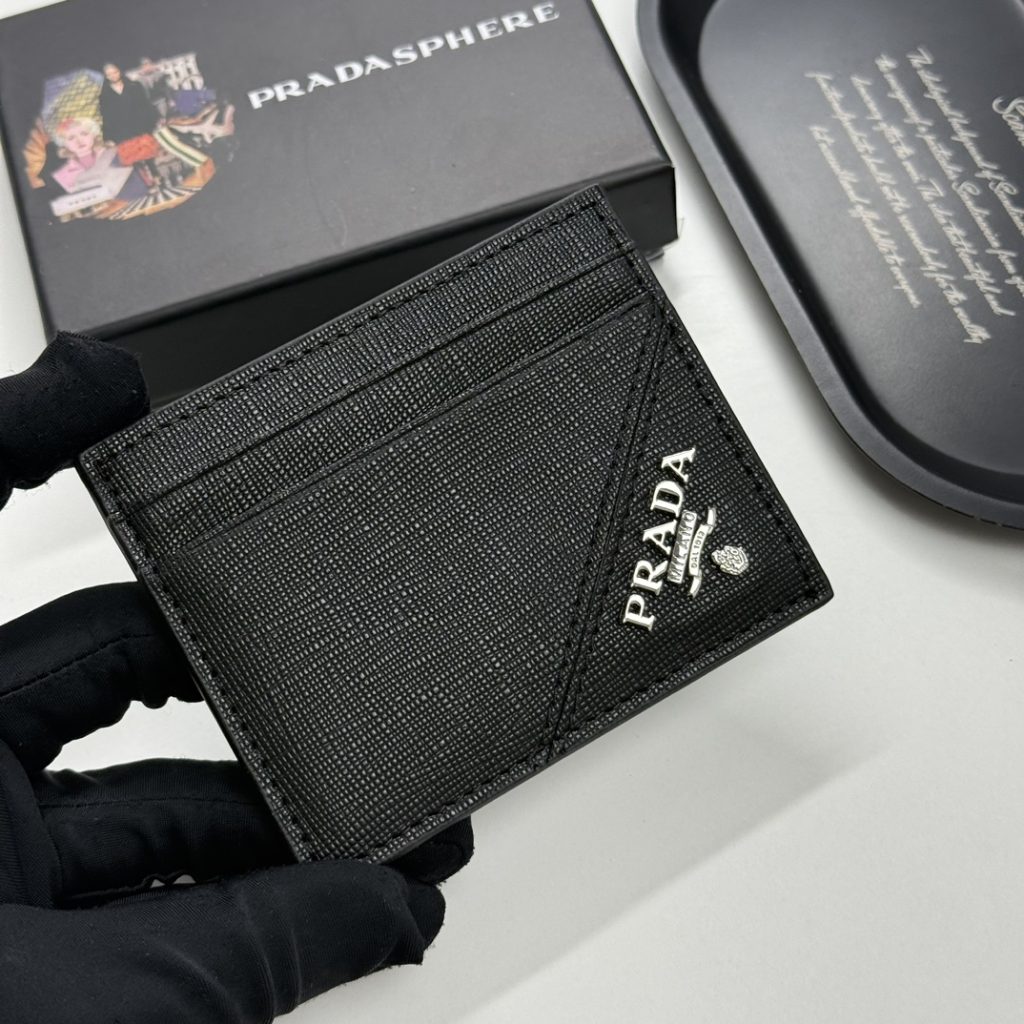 プラダ モノグラムキャンバス 上品な長財布 レディース ギフトにも最適な定番モデル - 画像 2
