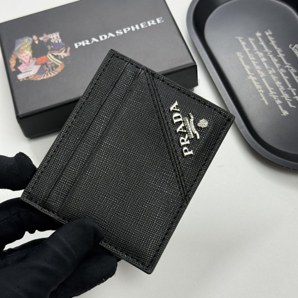 プラダ モノグラムキャンバス 上品な長財布 レディース ギフトにも最適な定番モデル - 画像 3