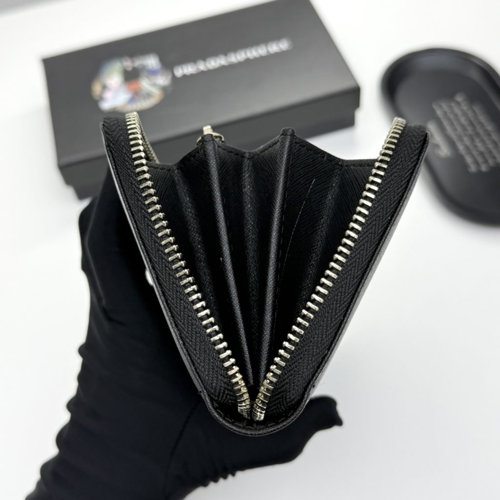 プラダ モノグラムキャンバス 上品で実用的な長財布 レディースのギフトにも最適 - 画像 8