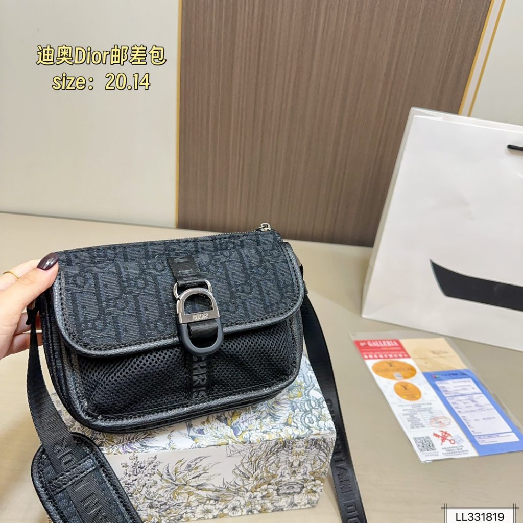 Diorディオール ショルダーバッグ 上質なモノグラムキャンバス仕様 レディースに人気のエレガントなデザイン - 画像 2