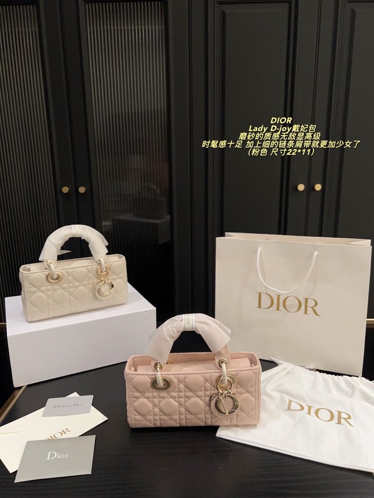 Diorディオール ショルダーバッグ 上品なモノグラムキャンバス仕様 レディースに人気の定番モデル - 画像 4