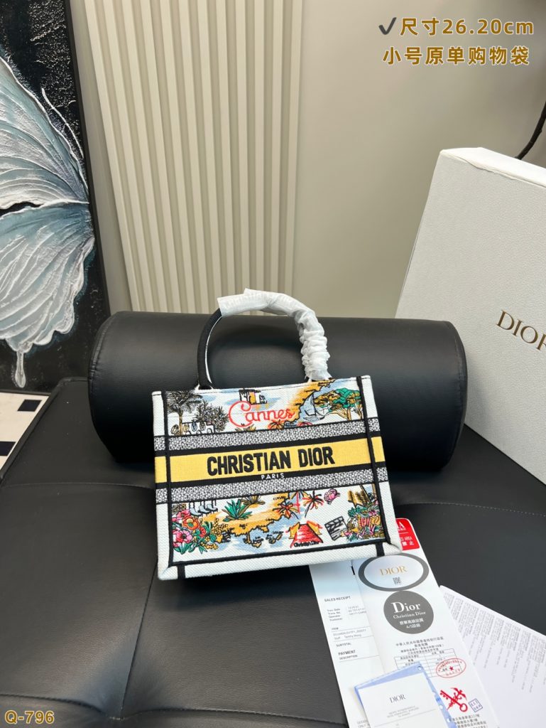 Diorディオール　Book Tote　ブックトート ハンドバッグ 洗練されたキャンバス 上品なギフトにも最適なレディースモデル - 画像 2