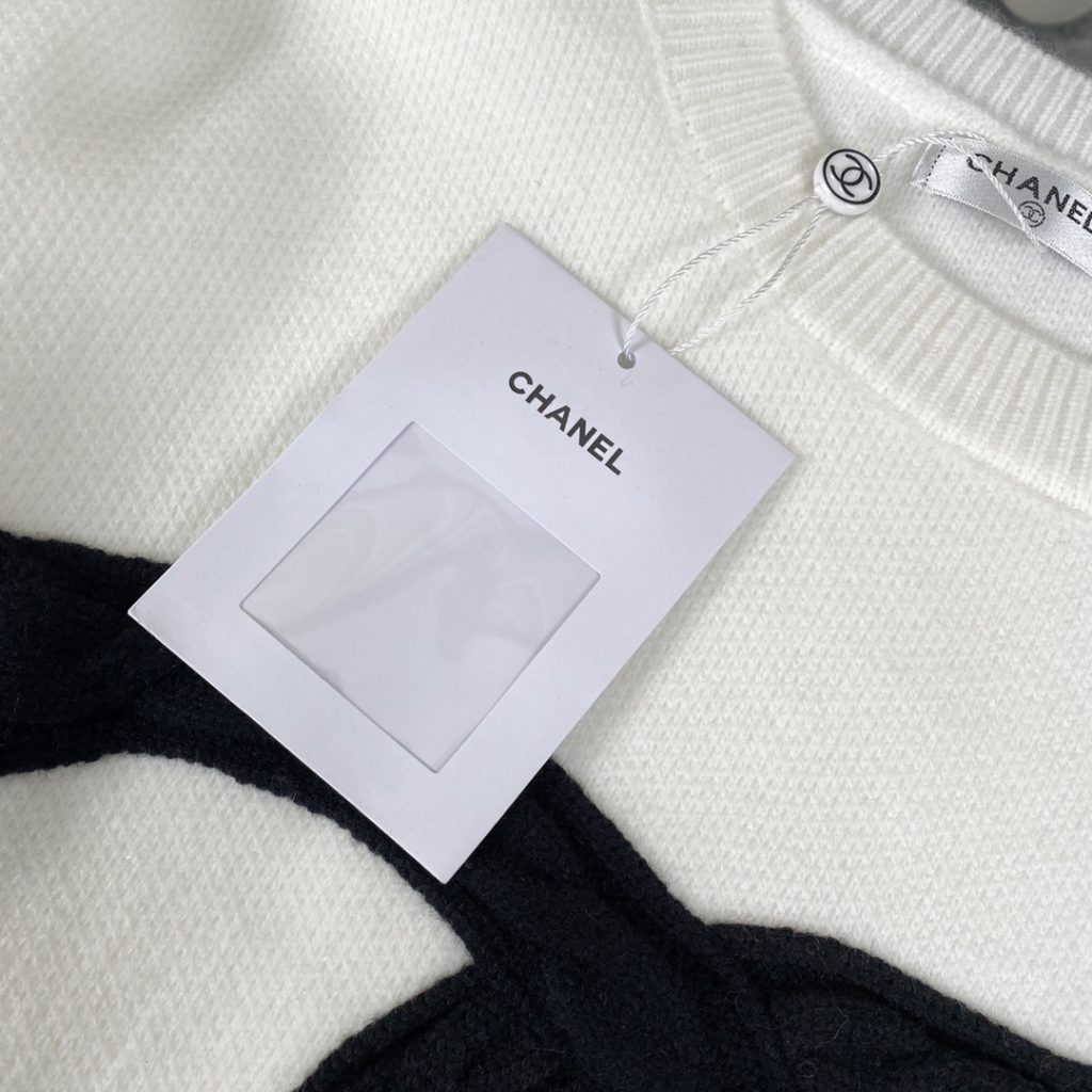Chanel ニットセーター 1色 ロゴデザイン 定番アイテム - 画像 4