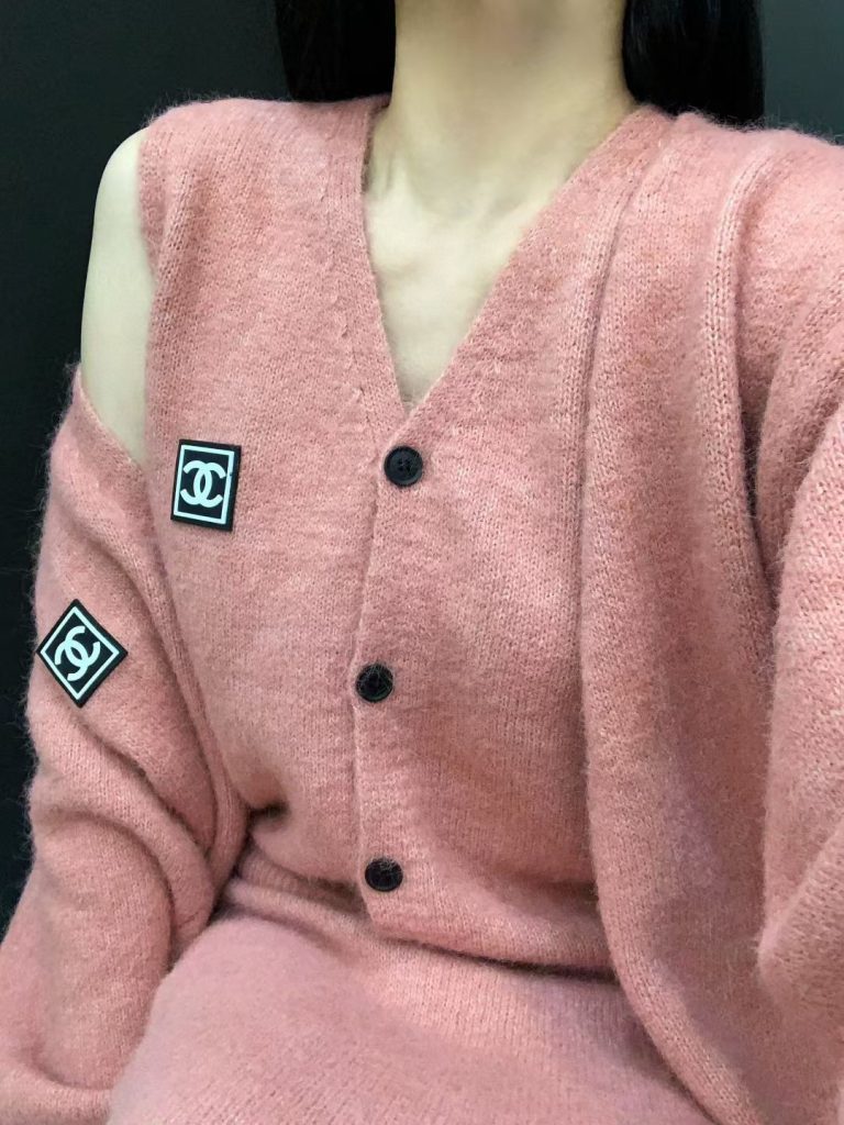 香奈儿 ピンク ニットスカートスーツ 2点セット 4色入 - 画像 4