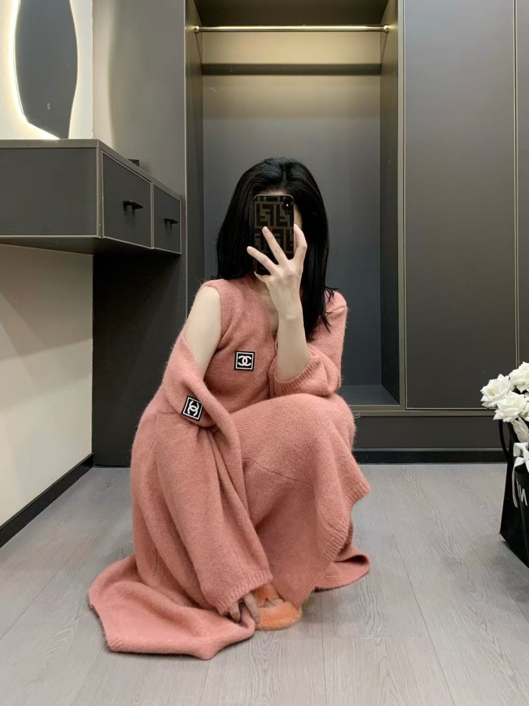 香奈儿 ピンク ニットスカートスーツ 2点セット 4色入 - 画像 5