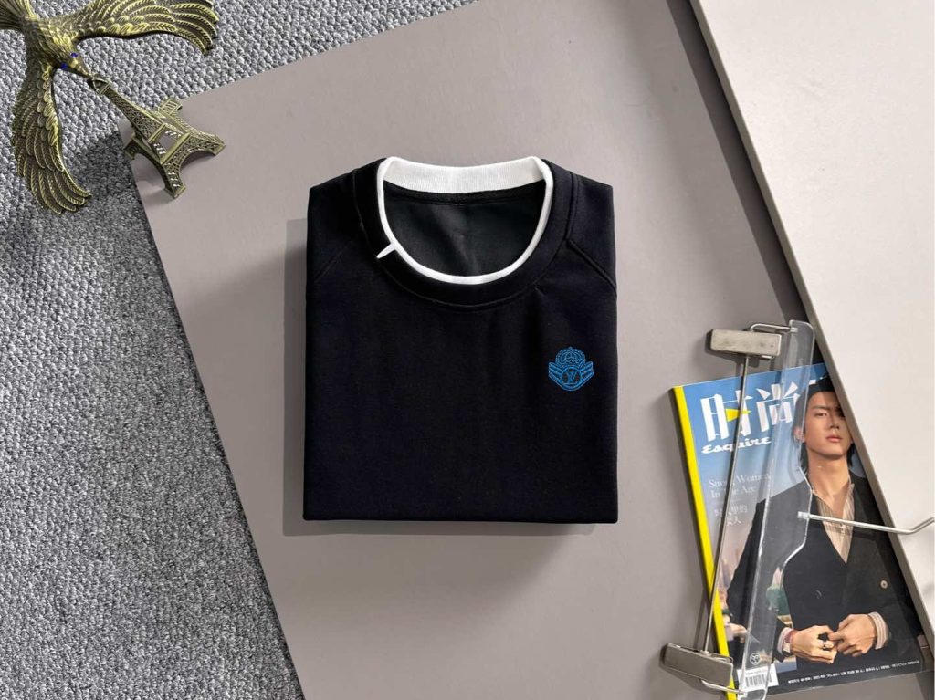 Louis VuittonLOUIS VUITTON 黒 ロゴパーカー レディース 1色 - 画像 3