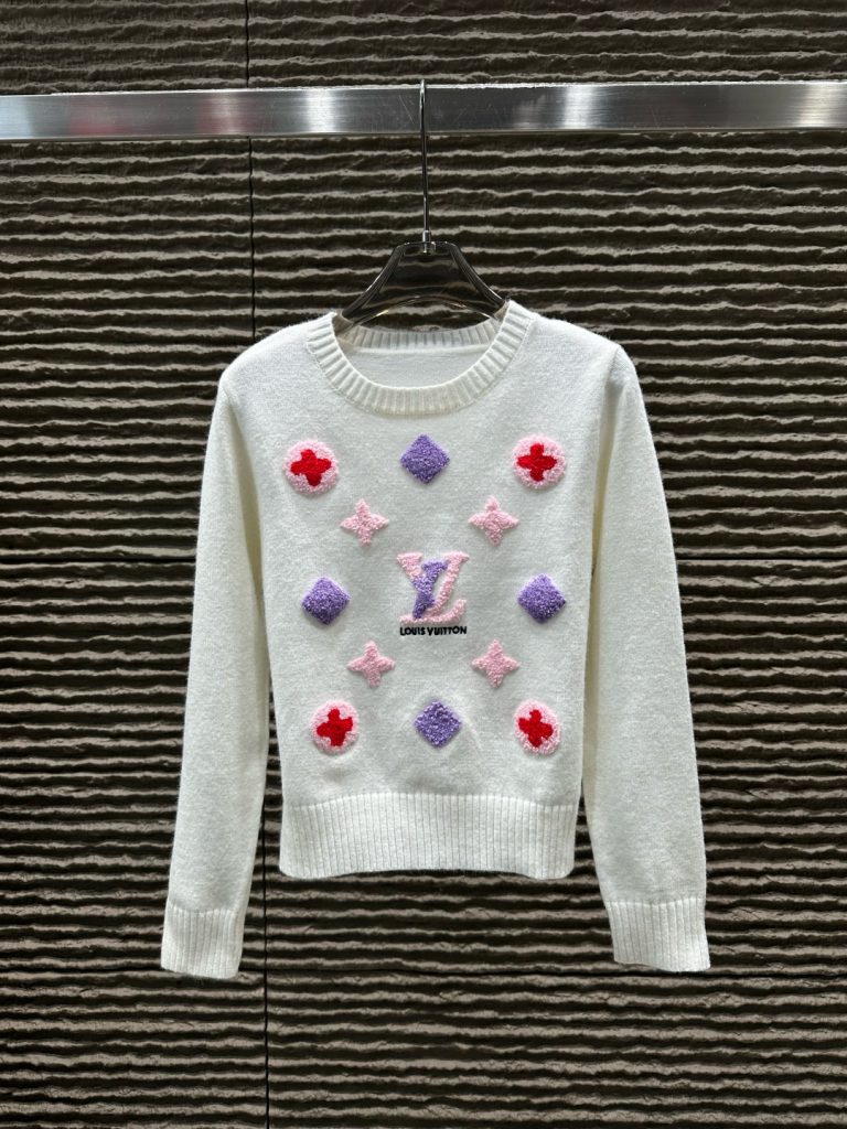 Louis VuittonLOUIS VUITTON ニットセーター 3色展開 かわいいロゴデザイン - 画像 2