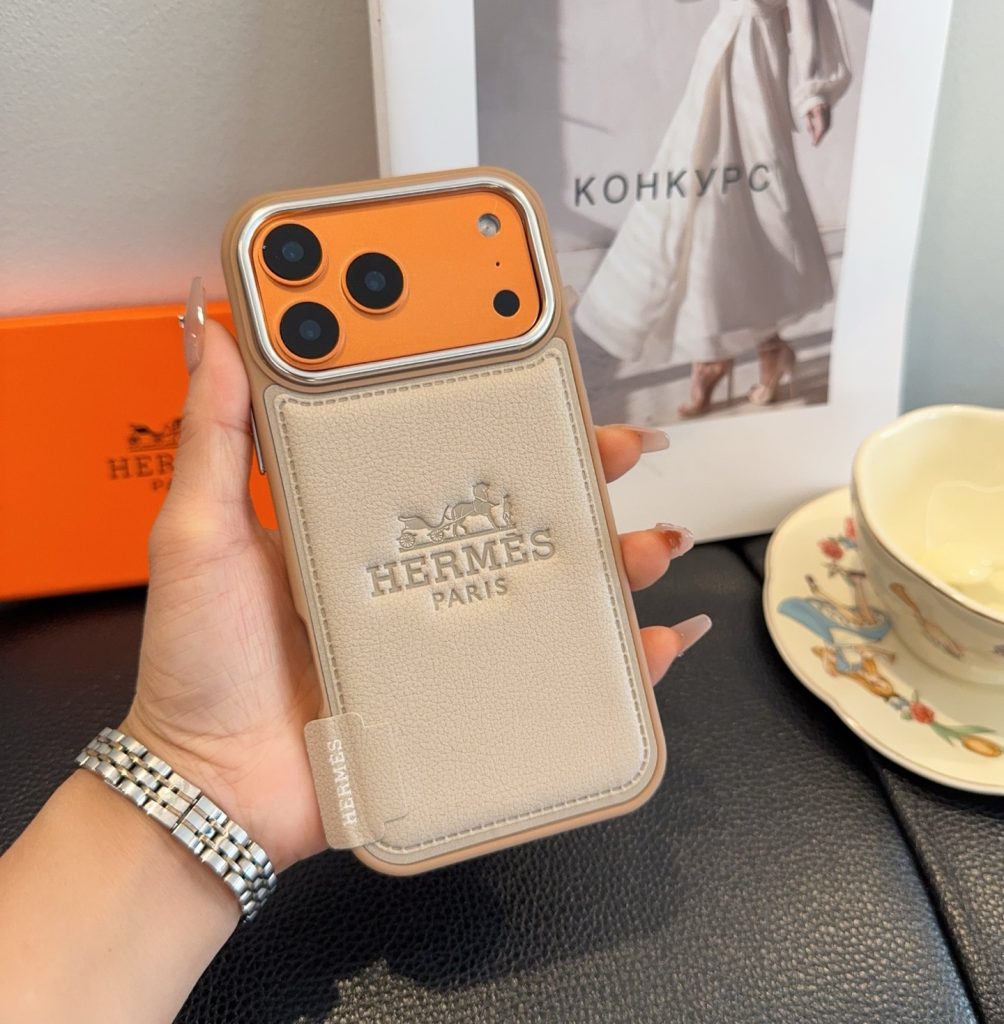 iPhoneケース人気のHERMES iPhoneケース 2色入 🐎 - 画像 5
