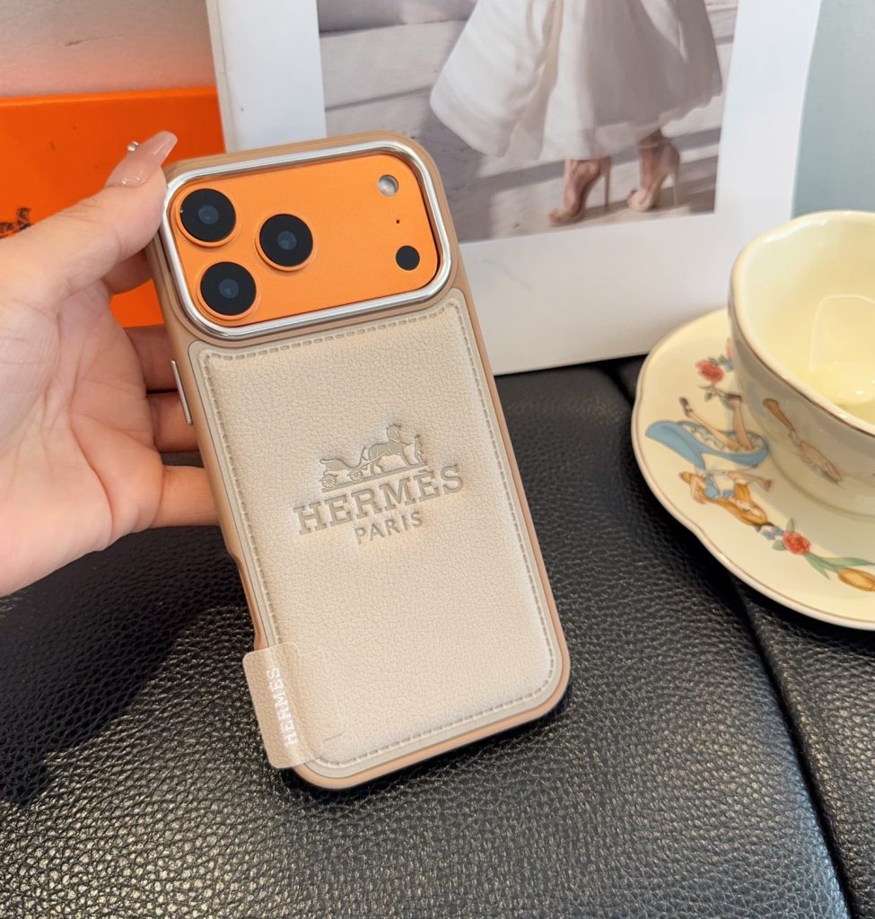 iPhoneケース人気のHERMES iPhoneケース 2色入 🐎 - 画像 6