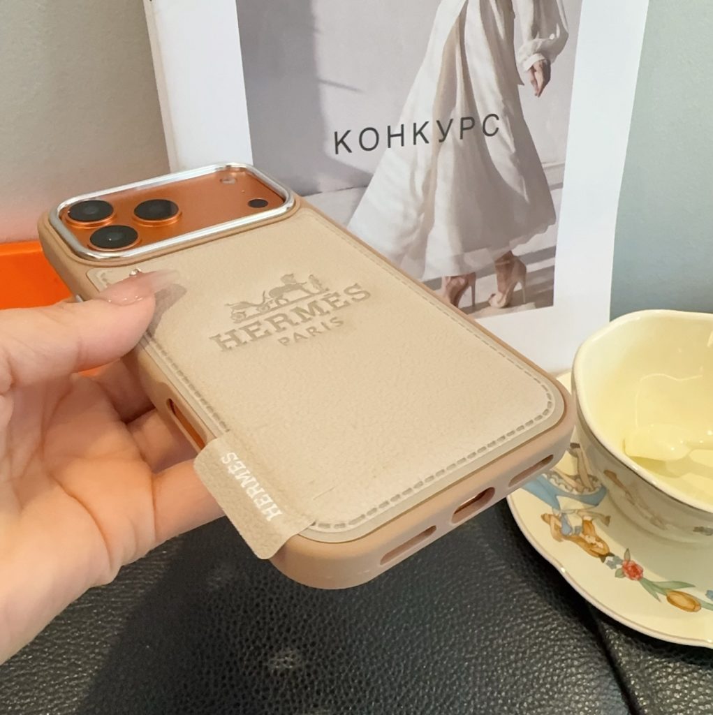 iPhoneケース人気のHERMES iPhoneケース 2色入 🐎 - 画像 7