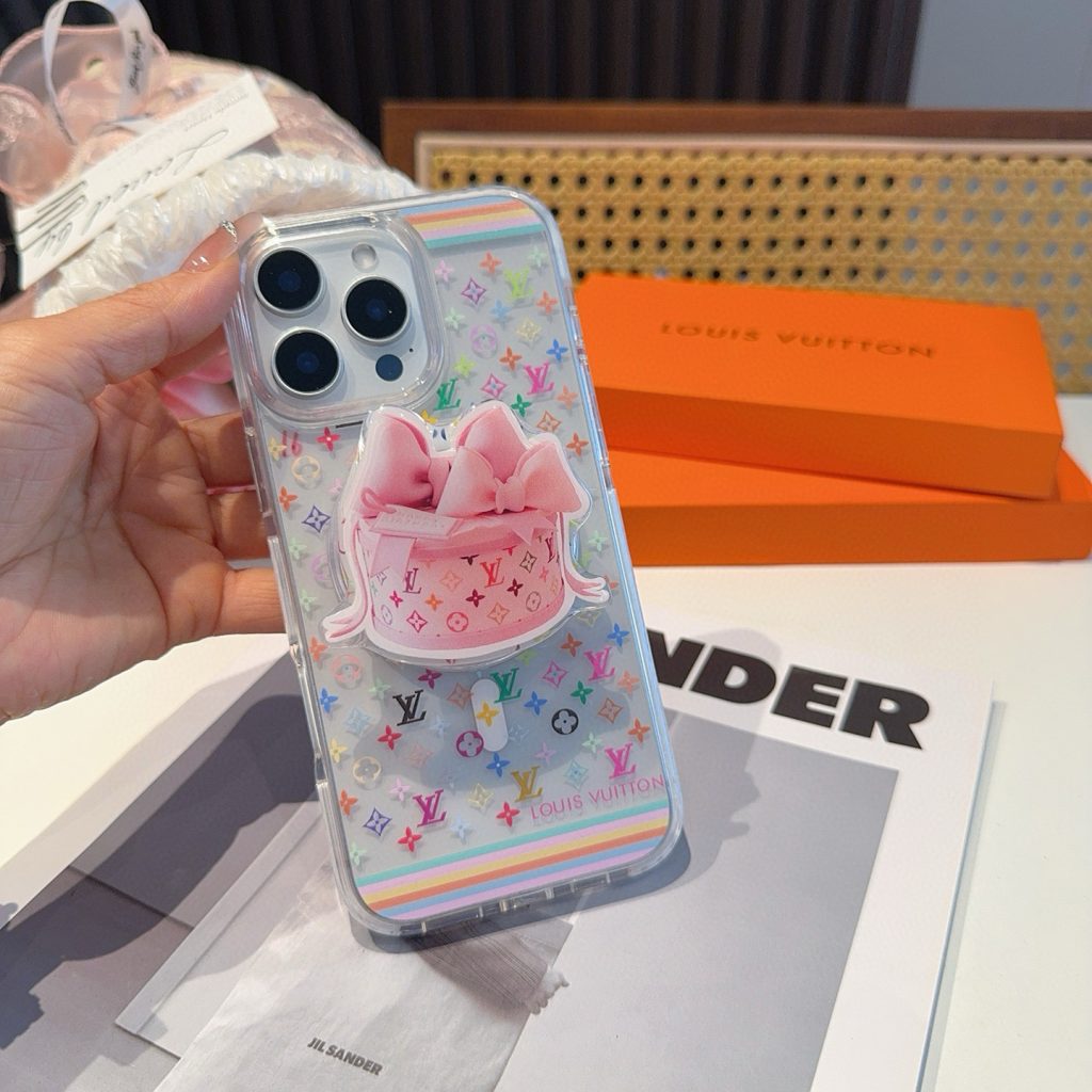 iPhoneケースルイヴィトン ロゴ ピンク ポップアップ ポーズ カバー 3色入 🌈 - 画像 8