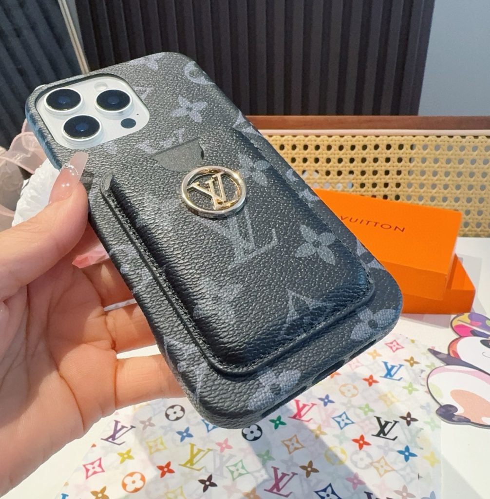 iPhoneケースLouis Vuitton モノグラム ポケット付きスマホケース 2色入 🌸 - 画像 4