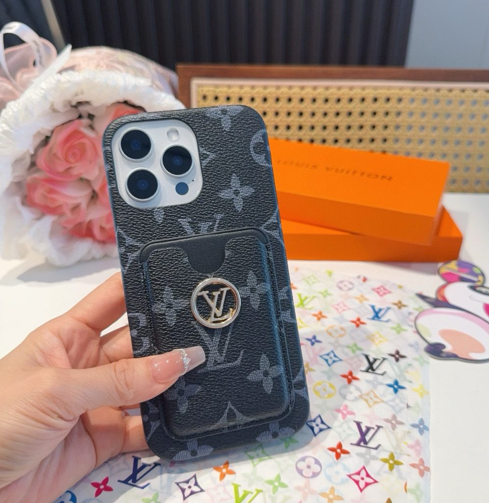 iPhoneケースLouis Vuitton モノグラム ポケット付きスマホケース 2色入 🌸 - 画像 8